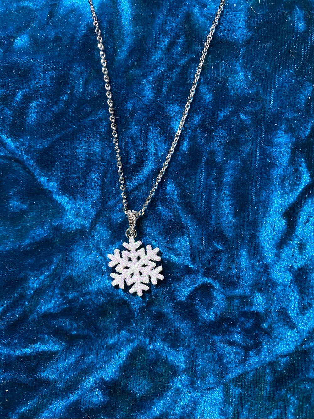 Fifth Ave White Swarovski Lustre Dusted Dainty Snowflake Pendant Necklace